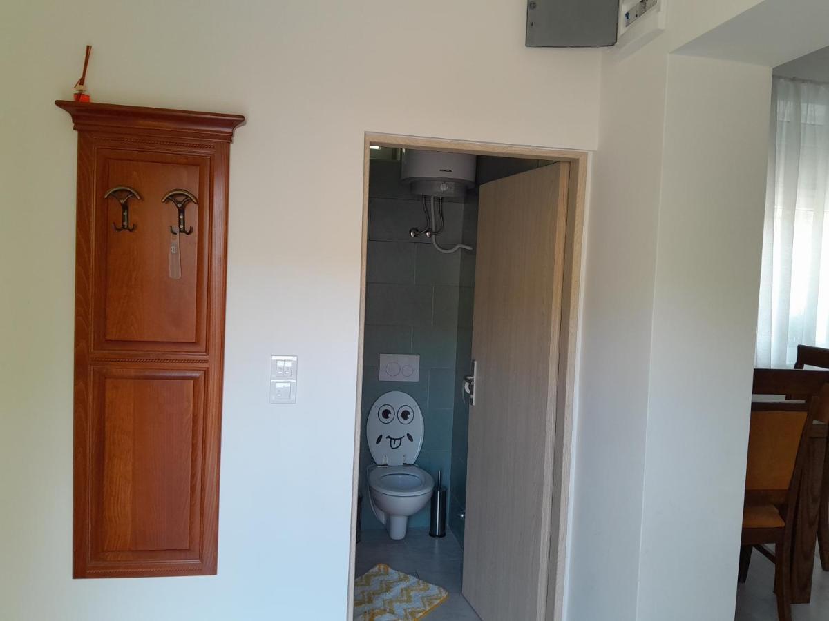 Apartmani Studio Apartmani Senjska Maslina Сень Екстер'єр фото