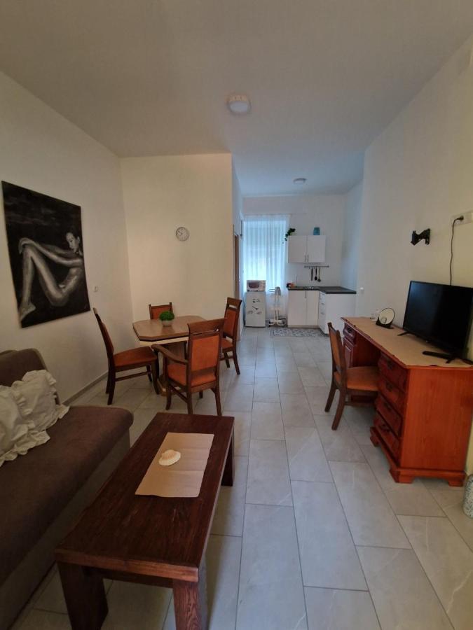 Apartmani Studio Apartmani Senjska Maslina Сень Екстер'єр фото